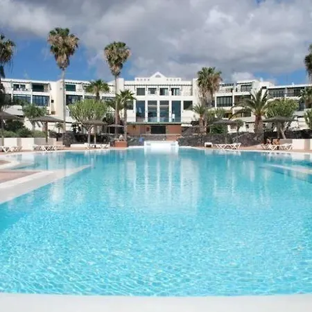 Playa Roca * Costa Teguise